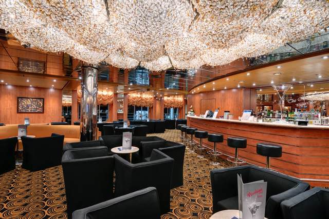 MSC Cruises, MSC Armonia, The Red Bar 1, Copyrights - MSC Rights.jpg